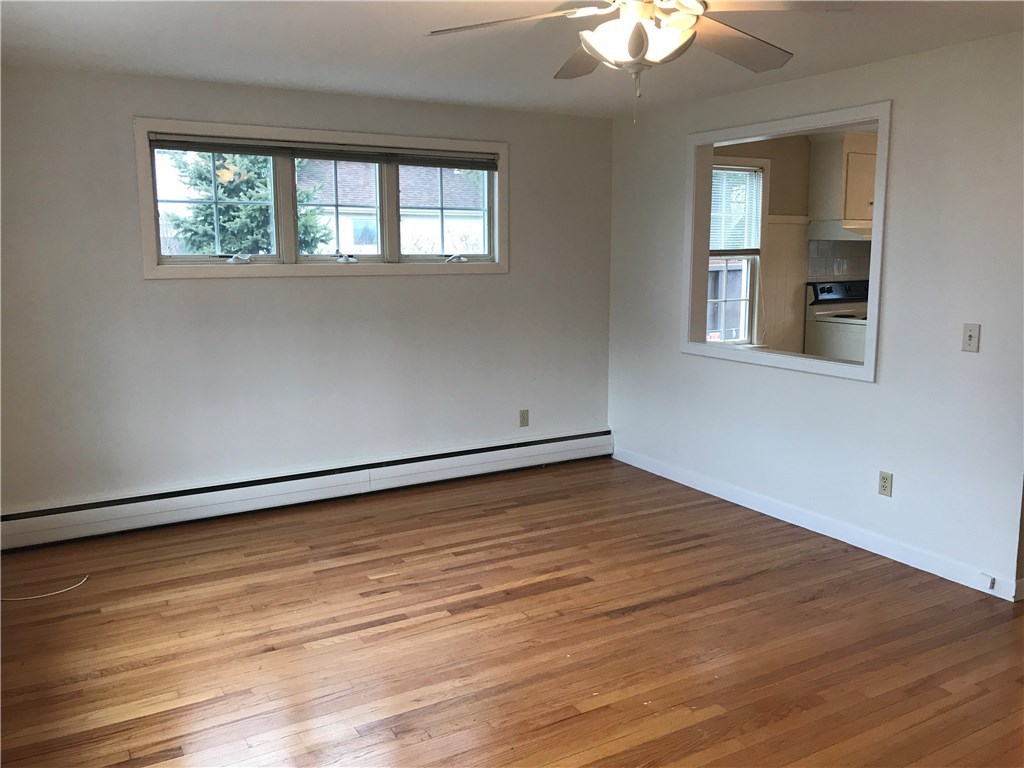 236 Mapleton Street Cranston, RI 02910 - Photo 11 of 40 Gallery Image 11