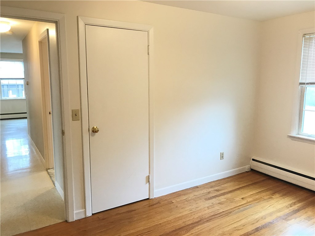236 Mapleton Street Cranston, RI 02910 - Photo 19 of 40 Gallery Image 19