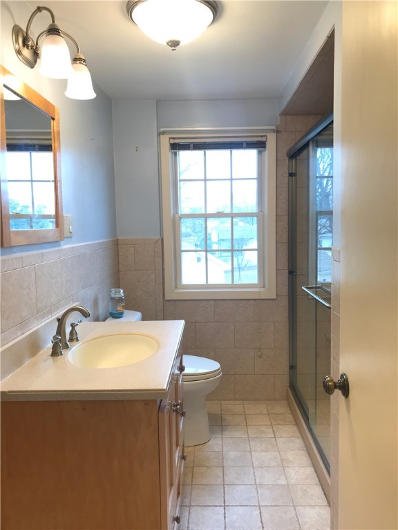 236 Mapleton Street Cranston, RI 02910 - Photo 27 of 40 Gallery Image 27