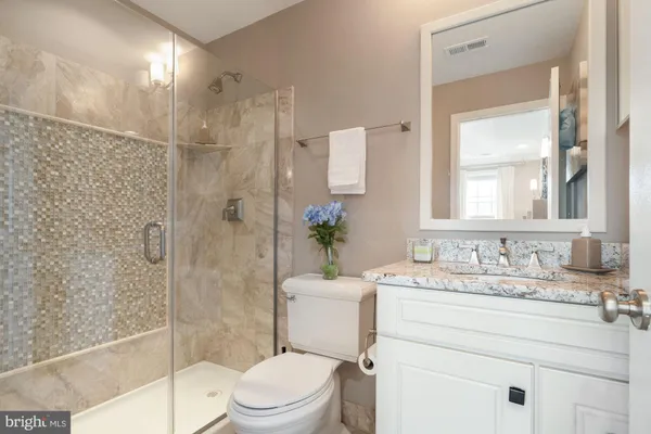 $3,500 | 22595 Willington Square, Ashburn, VA 20148