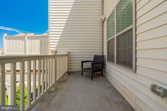 $3,500 | 22595 Willington Square, Ashburn, VA 20148