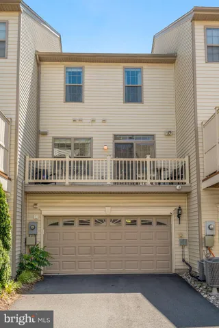 $3,500 | 22595 Willington Square, Ashburn, VA 20148
