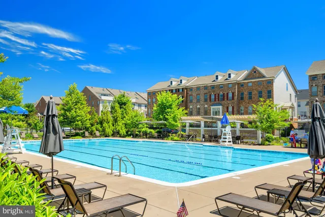 $3,500 | 22595 Willington Square, Ashburn, VA 20148