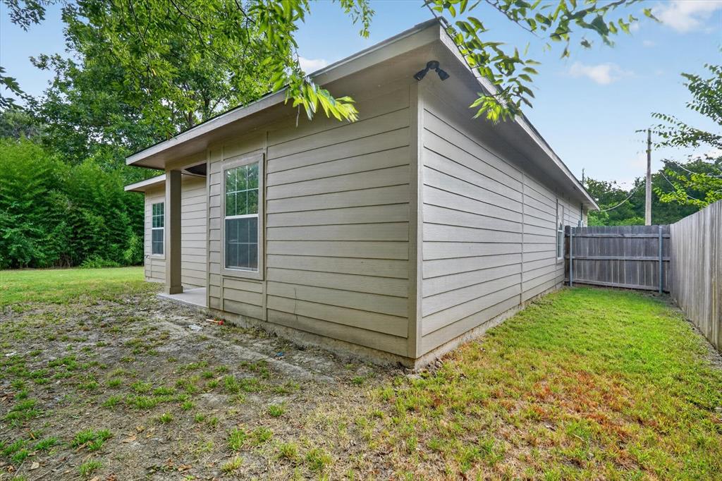4102 Gordon Street Greenville, TX 75401 - Photo 22 of 28 Gallery Image 22