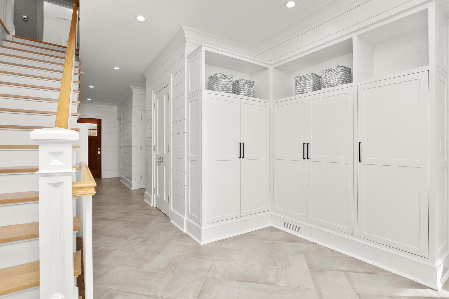 24 Country Club Road New Canaan, CT 06840 - Photo 34 of 43 a view of a hallway with closet and entryway