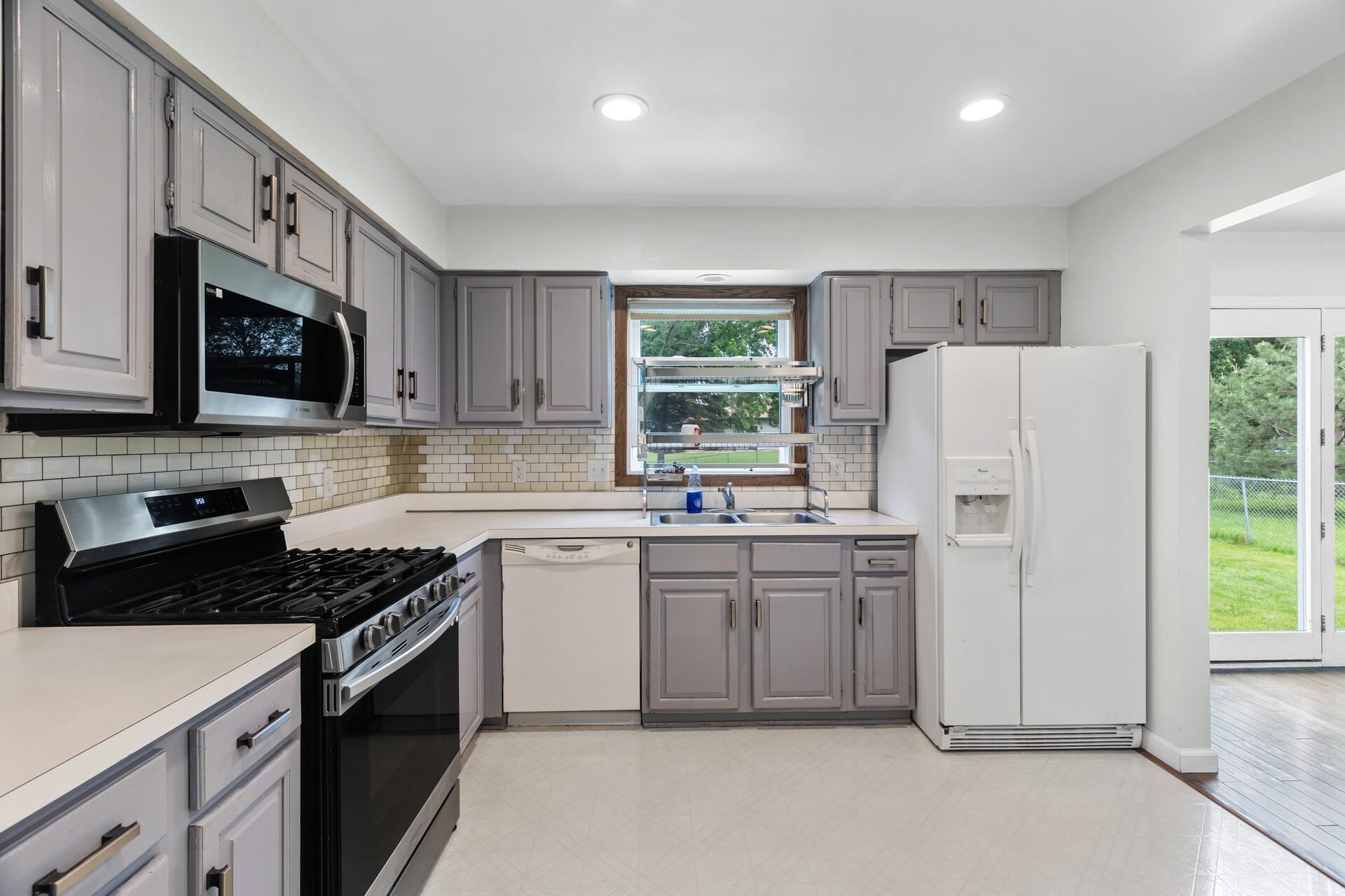 4990 148th Path West Apple Valley, MN 55124 - Photo 14 of 45