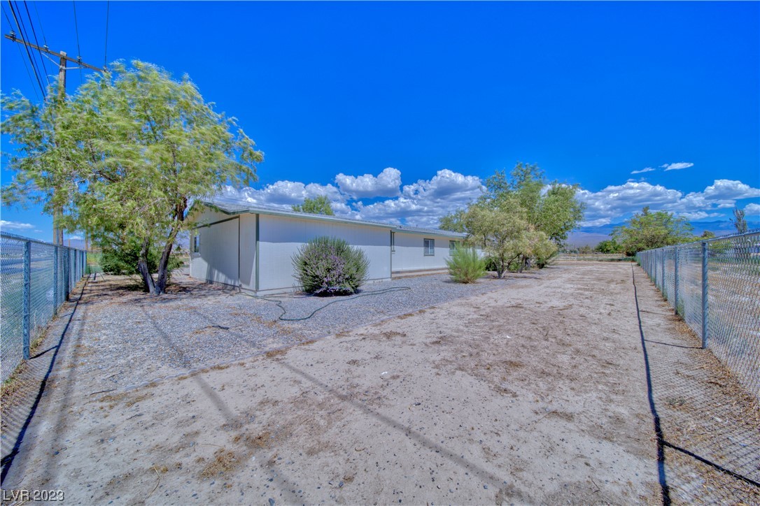 3981 North Blagg Road Pahrump, NV 89060 - Photo 5 of 31 Gallery Image 5