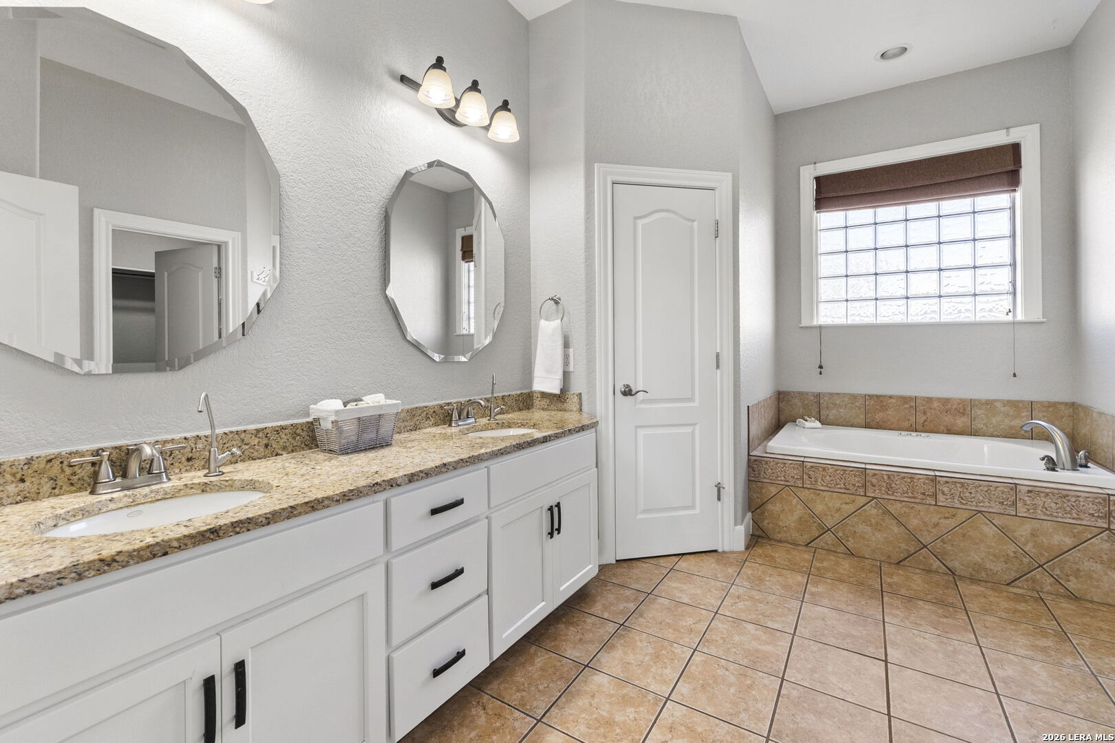 616 Blue Diamond Boerne, TX 78006 - Photo 15 of 34