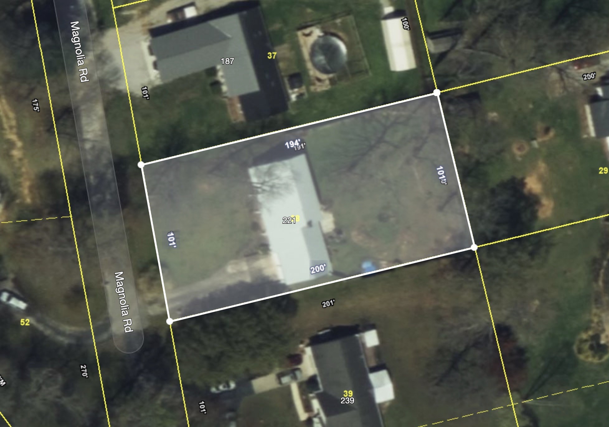 221 Magnolia Road Sparta, TN 38583 - Photo 36 of 36 a bathroom with a shower