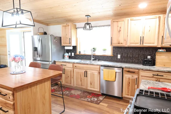 $299,700 | 3696 South Cobmoosa Trail, Hesperia, MI 49421