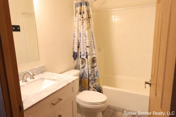 $299,700 | 3696 South Cobmoosa Trail, Hesperia, MI 49421