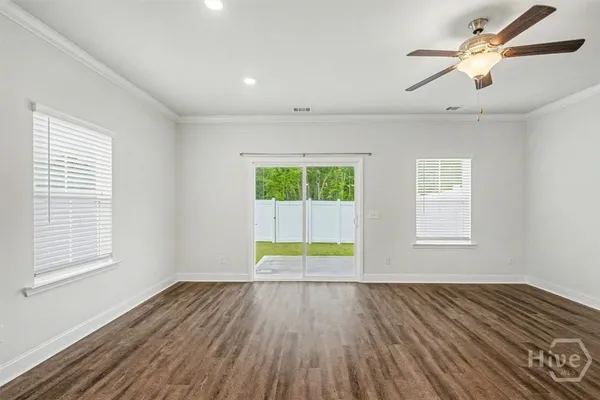 $2,300 | 87 Stafford Loop, Richmond Hill, GA 31324