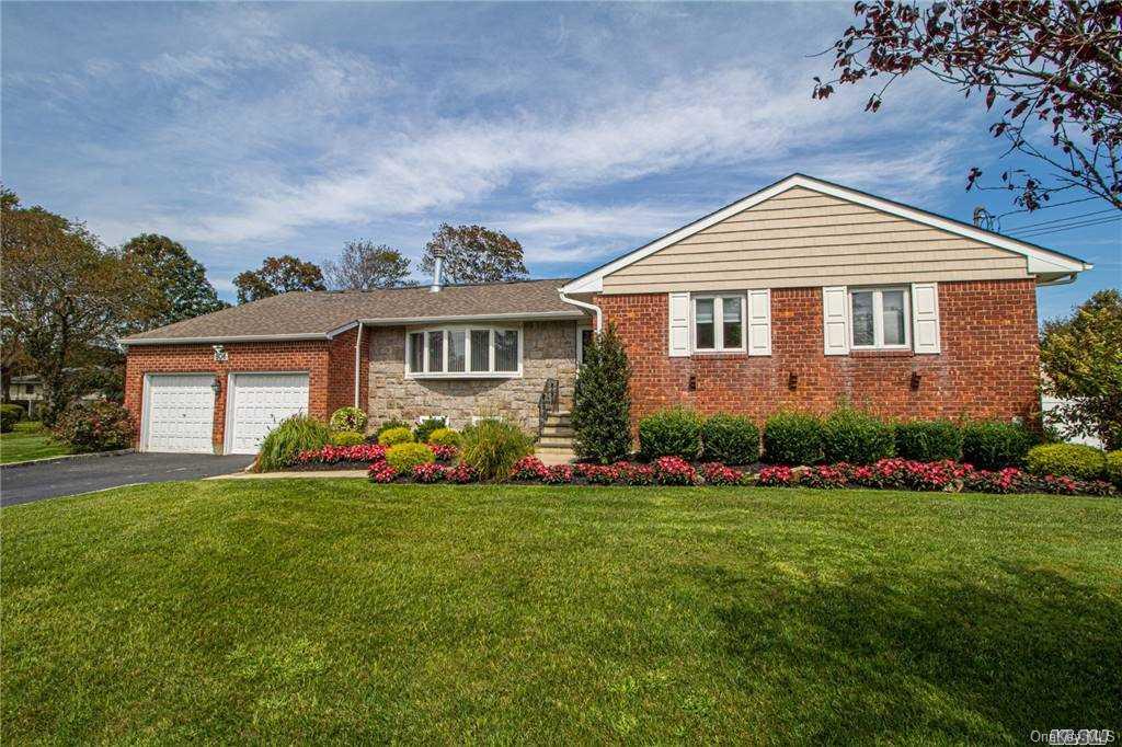 806 Aberdeen Road Bay Shore, NY 11706 - Photo 1 of 1 Gallery Image 1