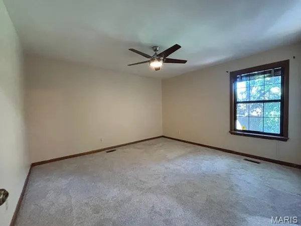 $439,900 | 1599 Paradise Valley Drive, High Ridge, MO 63049