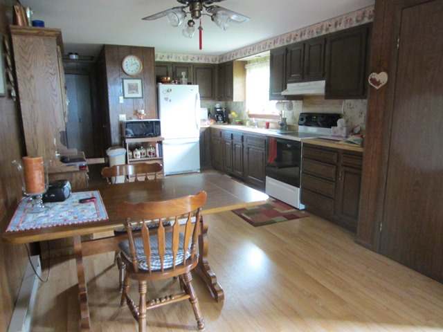 2817 Flowage Road Park Falls, WI 54552 - Photo 4 of 20 Gallery Image 4