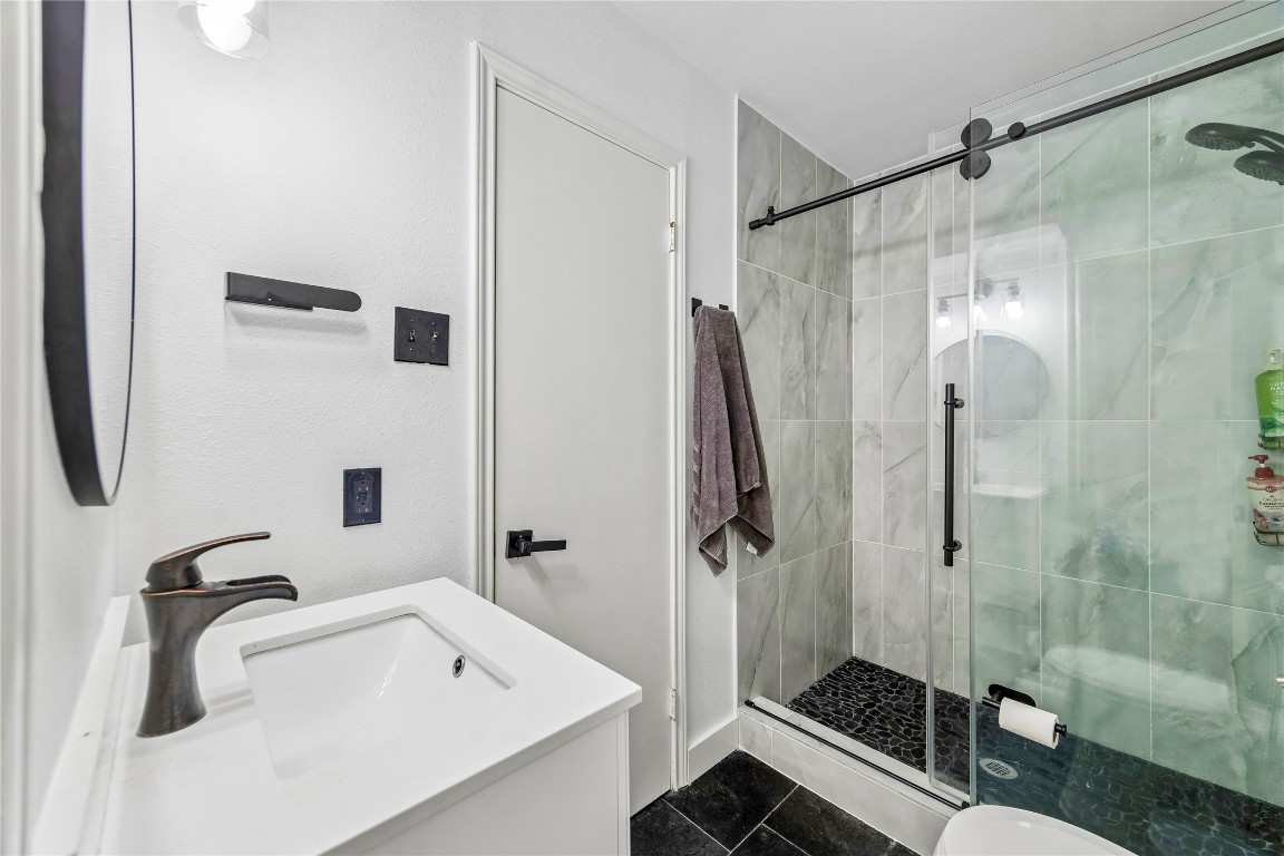 13214 Boca Raton Drive Houston, TX 77069 - Photo 14 of 29 Newly built guest bathroom