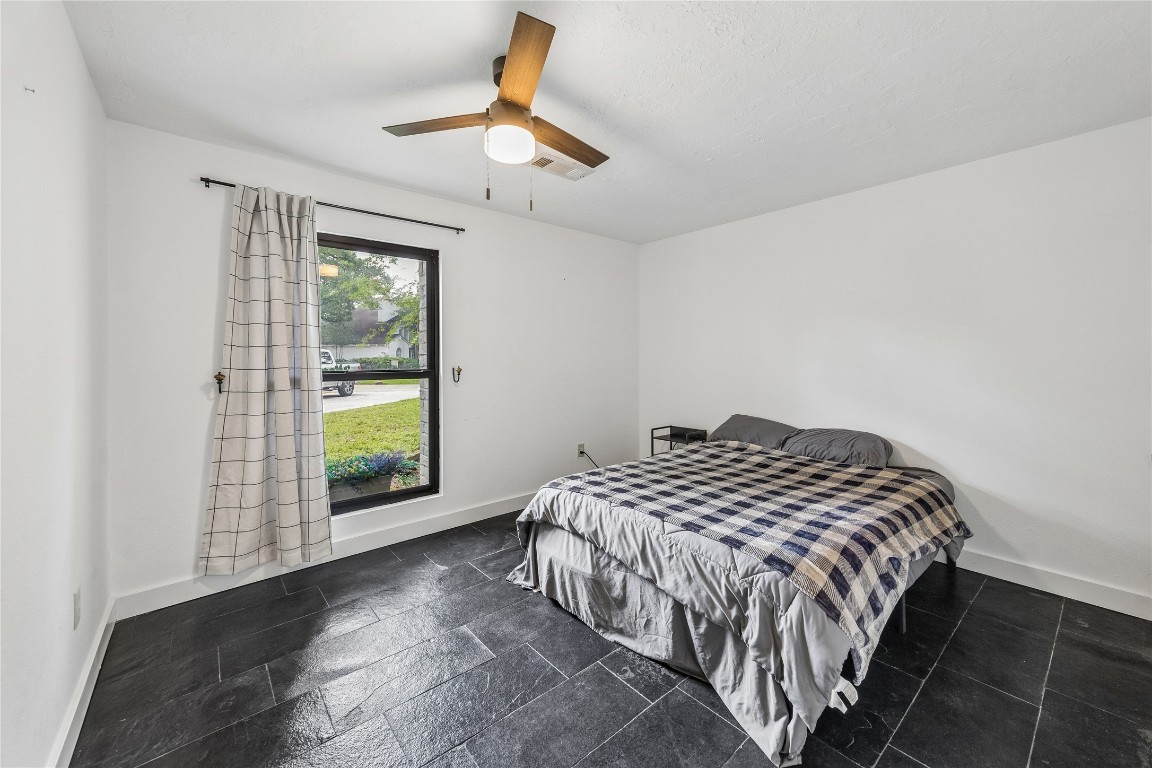 13214 Boca Raton Drive Houston, TX 77069 - Photo 20 of 29 4th bedroom