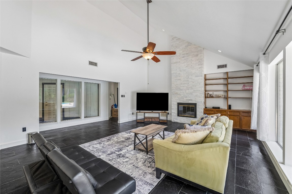 13214 Boca Raton Drive Houston, TX 77069 - Photo 6 of 29