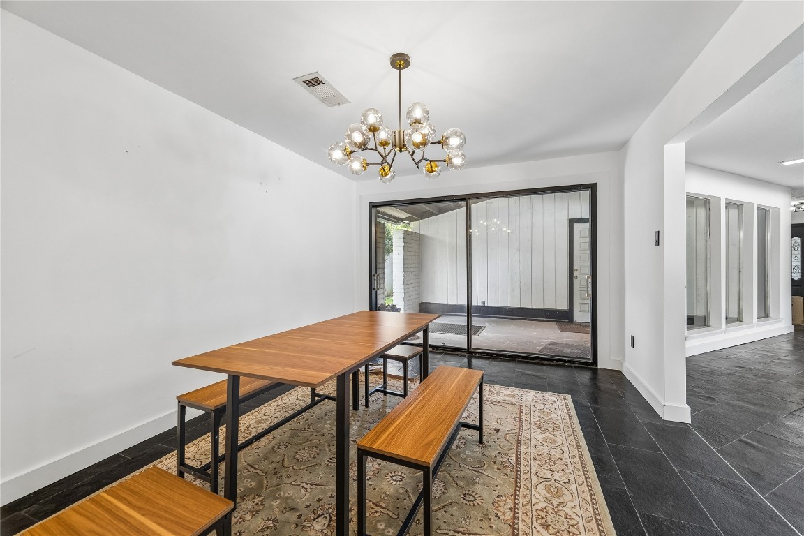 13214 Boca Raton Drive Houston, TX 77069 - Photo 10 of 29 Dining room