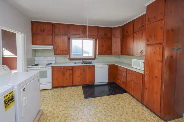 $229,900 | 196 West Avenue, Canandaigua City, NY 14424