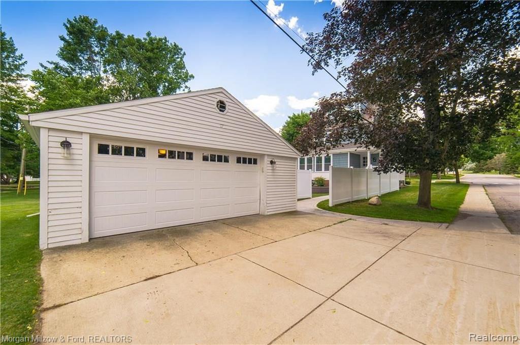 160 North Holcomb Road Clarkston, MI 48346 - Photo 37 of 38