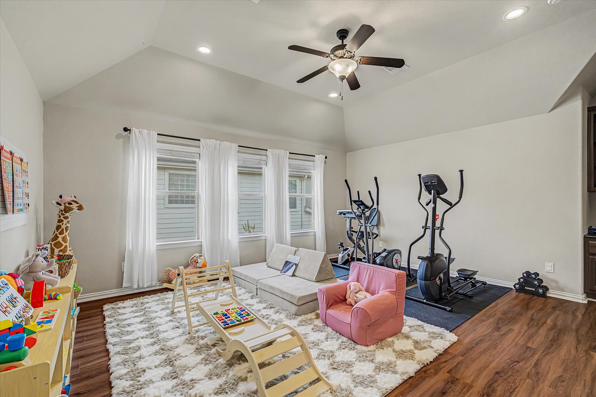 102 North Victoriana Circle Spring, TX 77389 - Photo 27 of 50