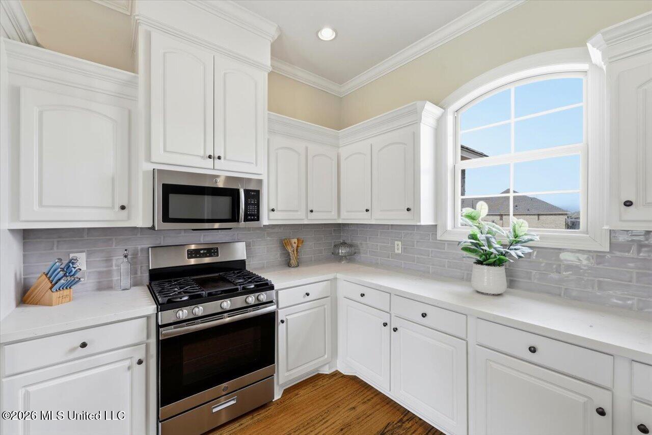 142 Western Ridge Circle Canton, MS 39046 - Photo 12 of 40 14-142 Western Ridge Cir _ Home Tours MS