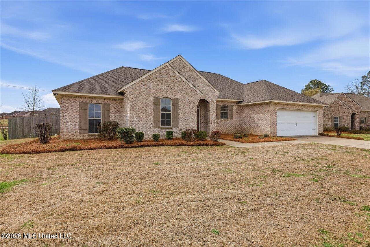 142 Western Ridge Circle Canton, MS 39046 - Photo 2 of 40 03-142 Western Ridge Cir _ Home Tours MS