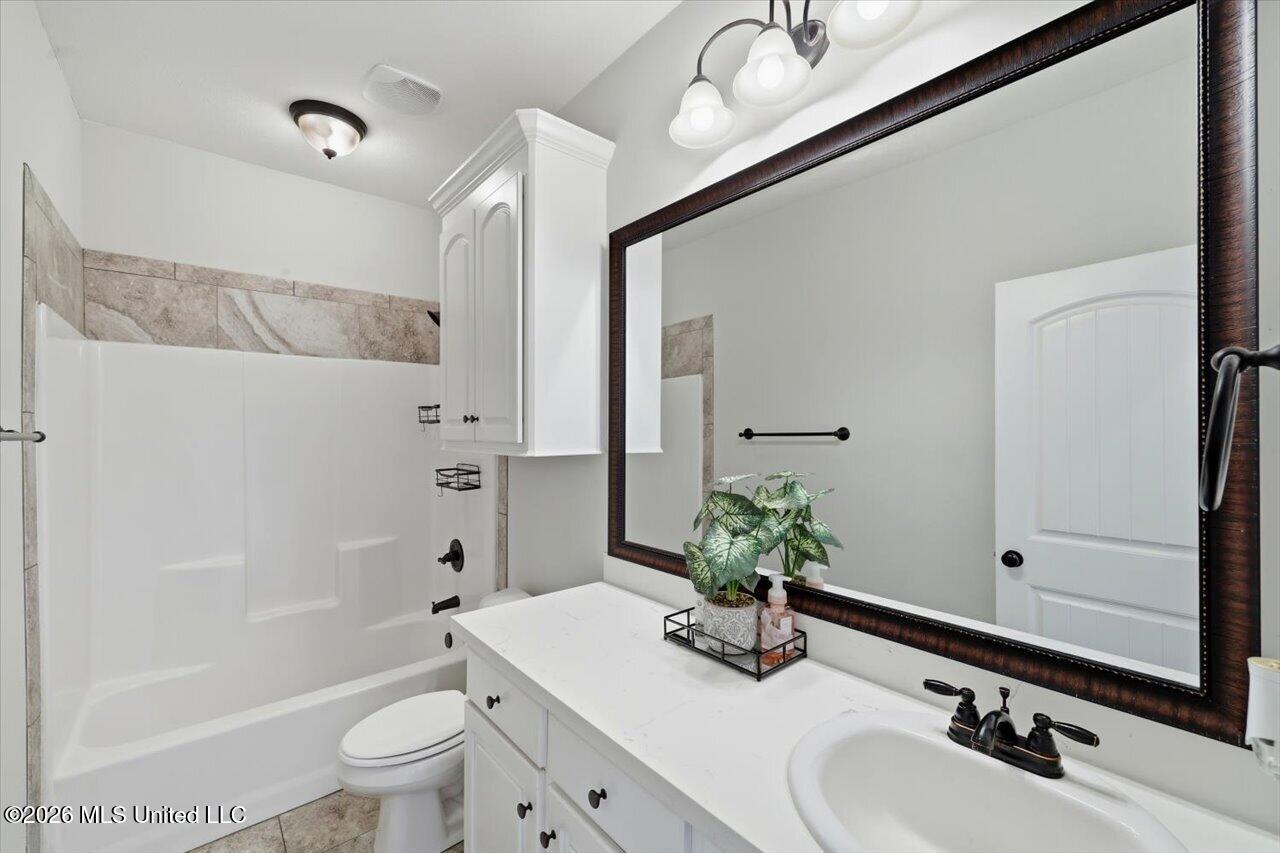 142 Western Ridge Circle Canton, MS 39046 - Photo 29 of 40 27-142 Western Ridge Cir _ Home Tours MS