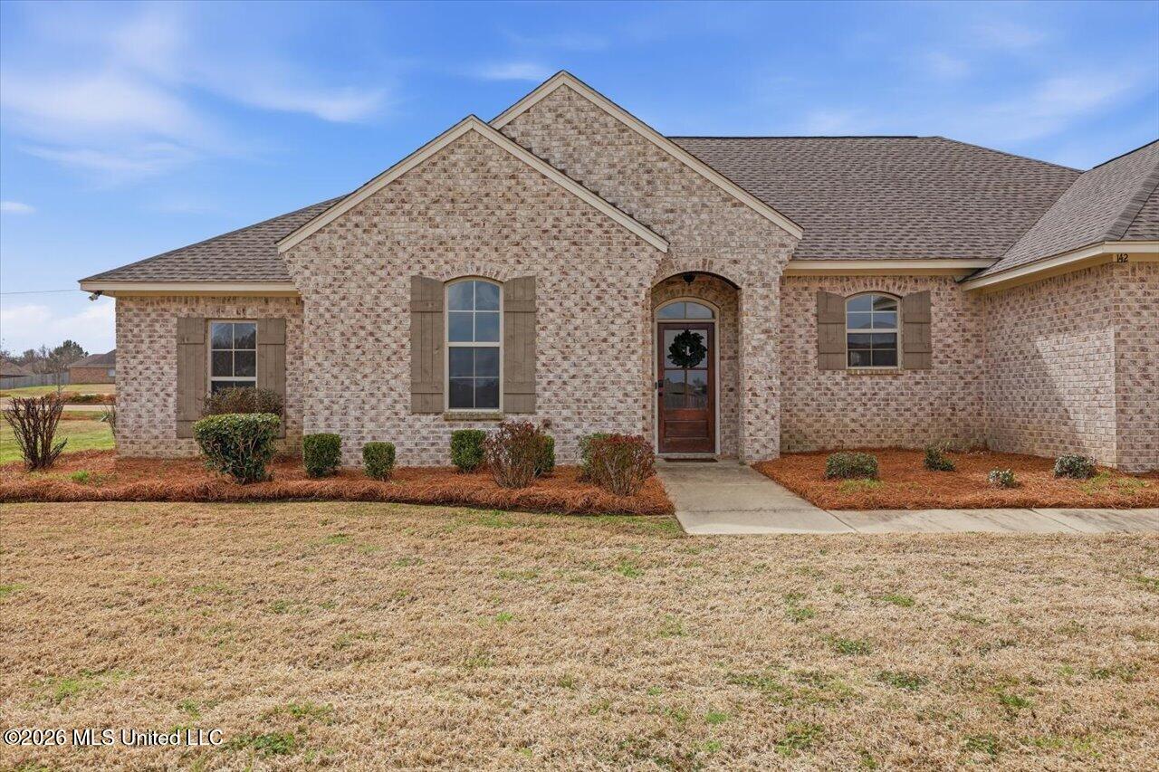 142 Western Ridge Circle Canton, MS 39046 - Photo 3 of 40 04-142 Western Ridge Cir _ Home Tours MS