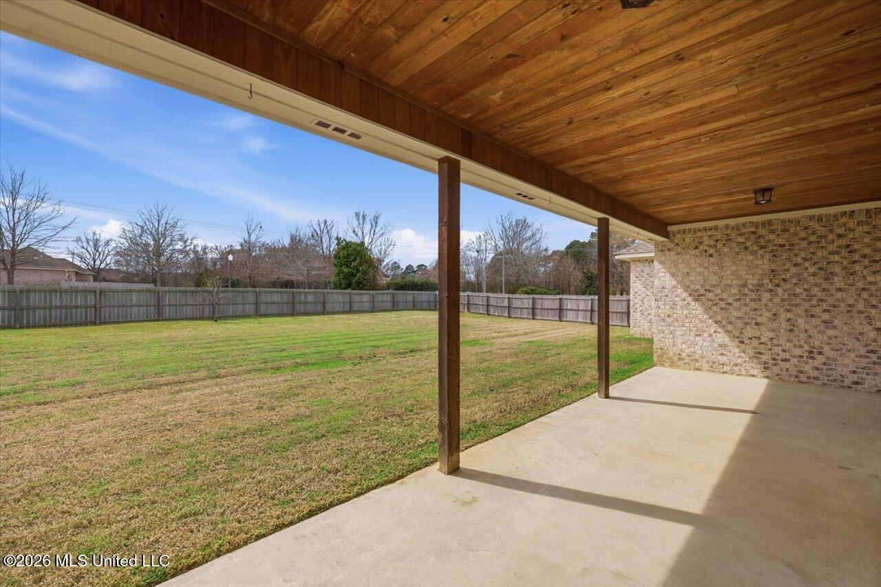 142 Western Ridge Circle Canton, MS 39046 - Photo 32 of 40 29-142 Western Ridge Cir _ Home Tours MS