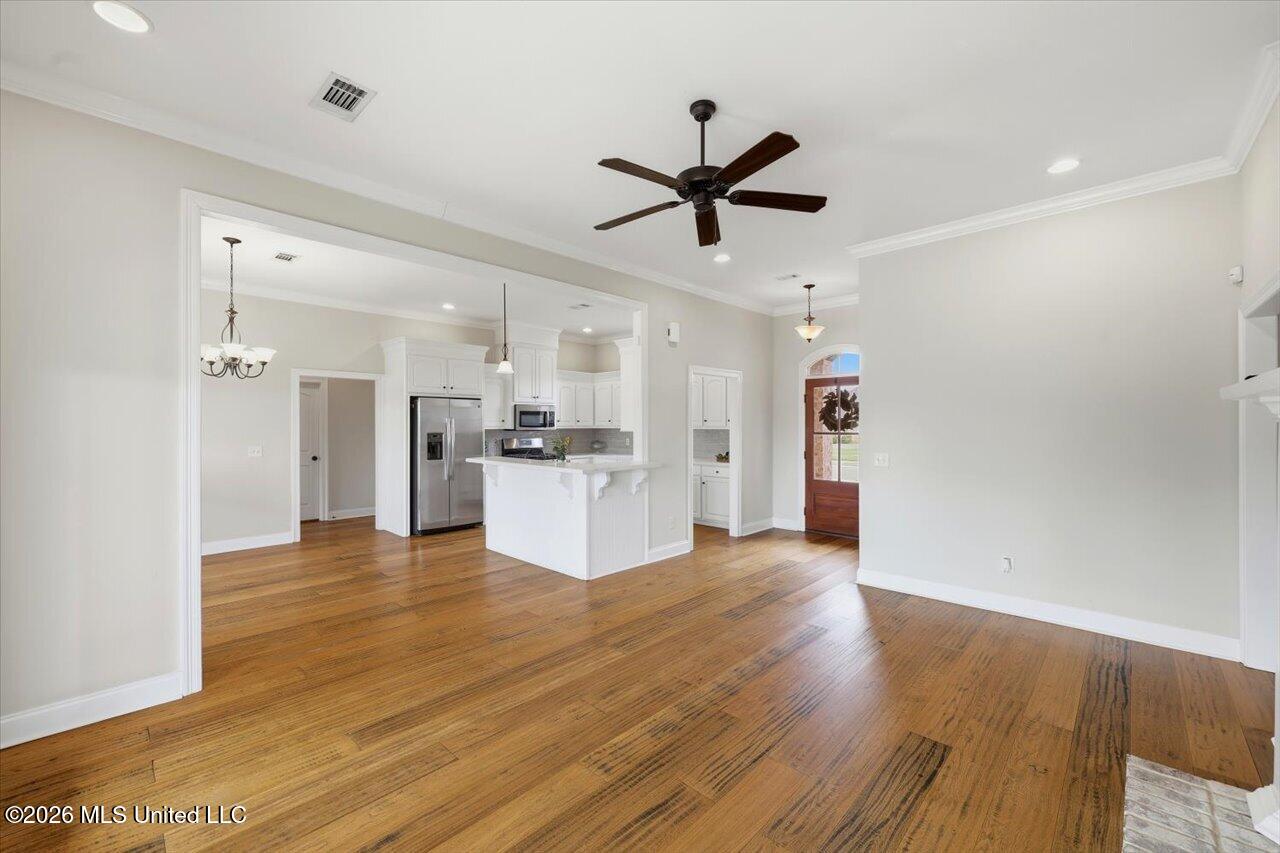 142 Western Ridge Circle Canton, MS 39046 - Photo 8 of 40 08-142 Western Ridge Cir _ Home Tours MS