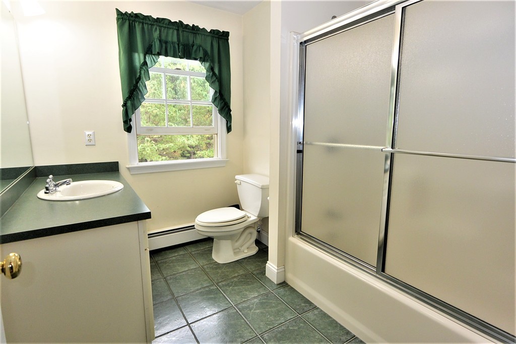 87 Lancaster Road Clinton, MA 01510 - Photo 21 of 30