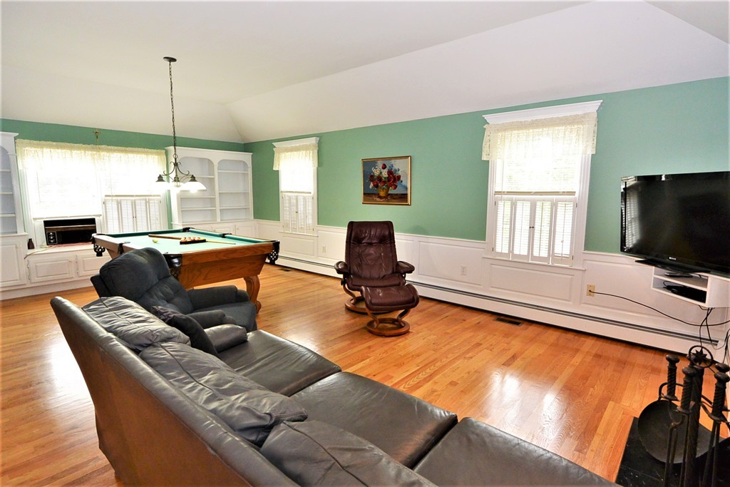 87 Lancaster Road Clinton, MA 01510 - Photo 9 of 30
