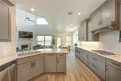 $610,000 | 2415 Flowering Brook Lane, Sugar Land, TX 77479
