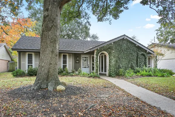 $375,000 | 18306 Barbuda Lane, Houston, TX 77058