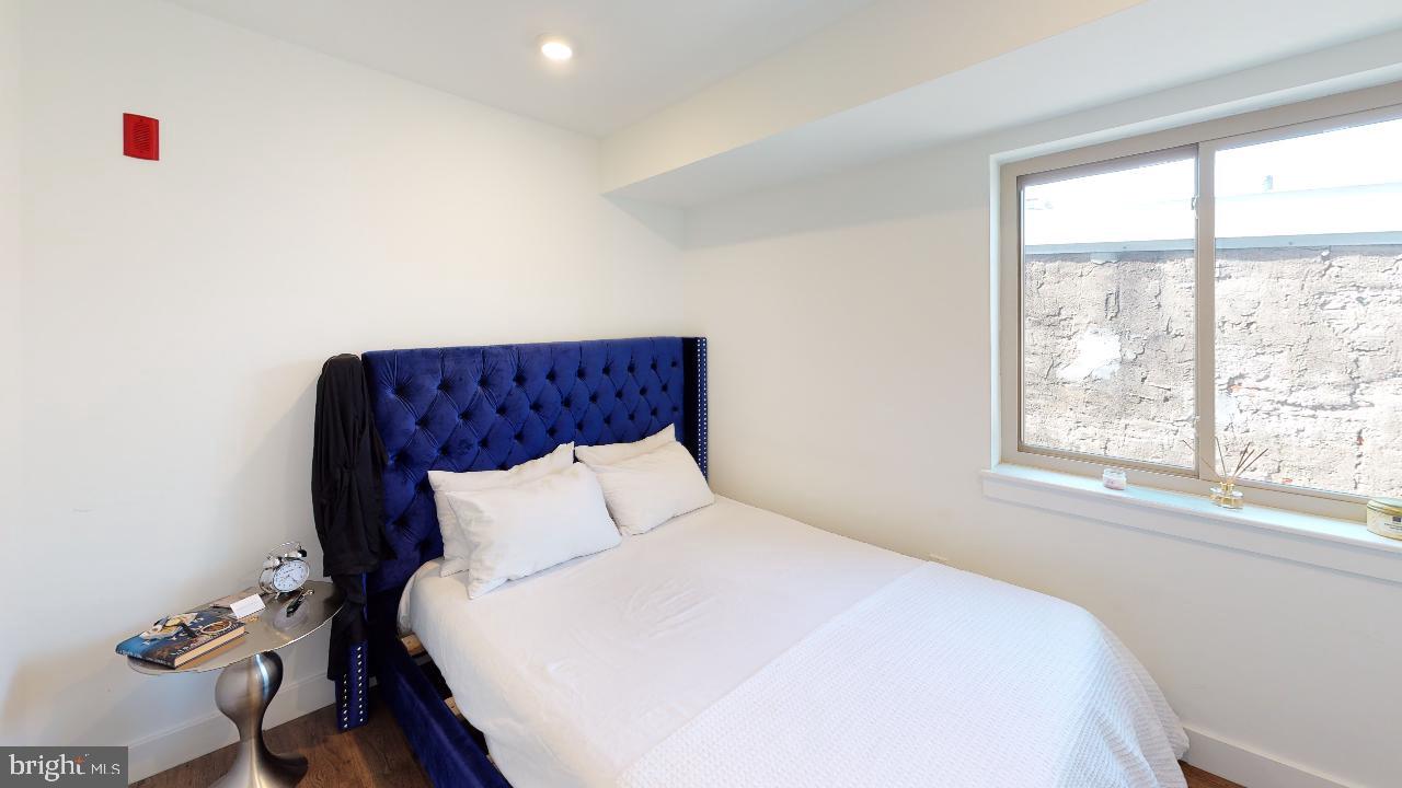 1155 South 15th Street, Unit 305 Philadelphia, PA 19146 - Photo 3 of 8