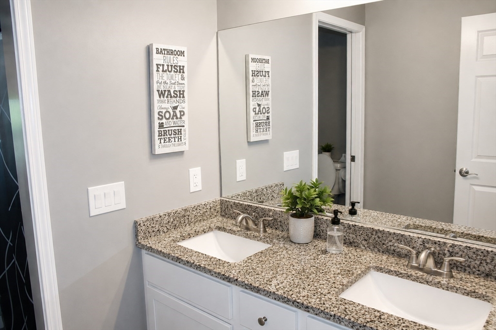 7 Tabor Road Uxbridge, MA 01569 - Photo 19 of 21