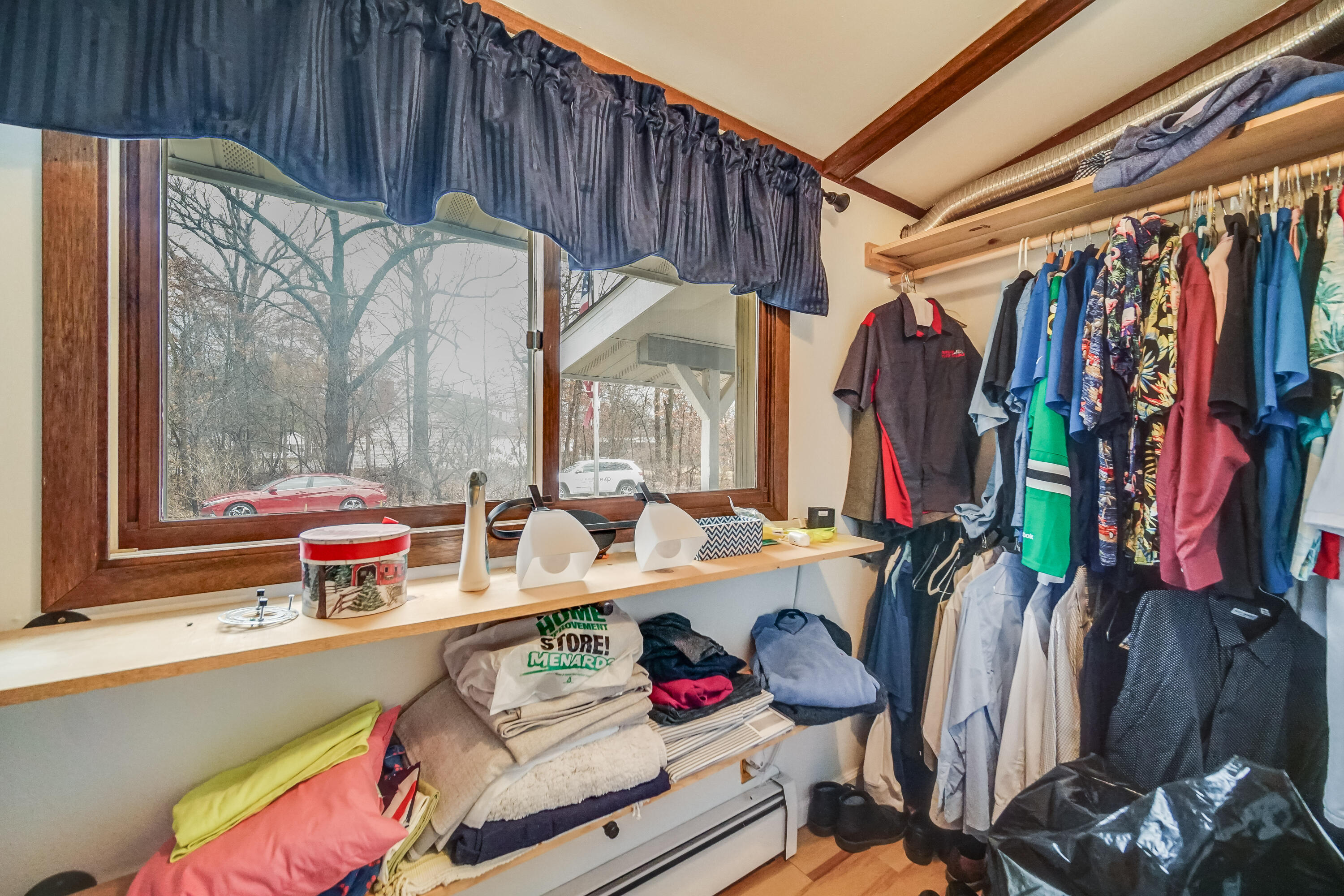 5203 Vasa Terrace Lowell, IN 46356 - Photo 14 of 33 a utility room with lots of stuff