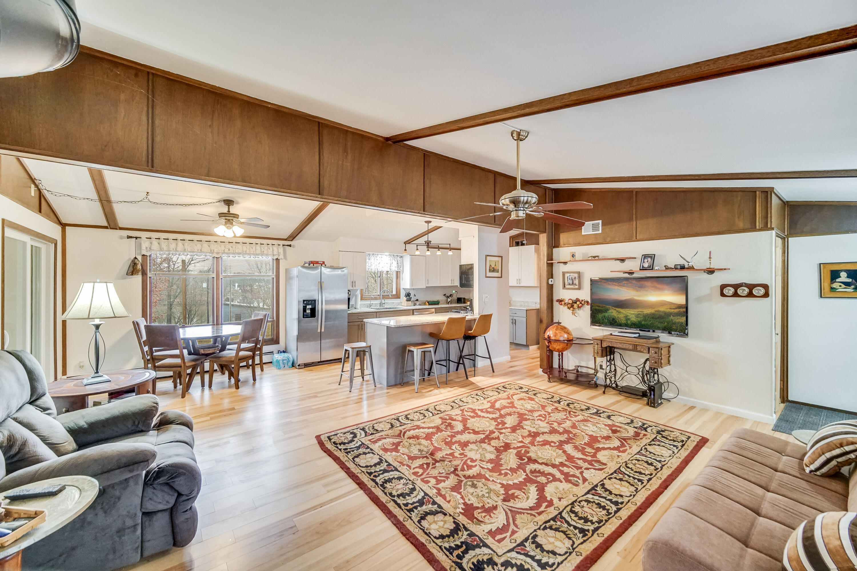 5203 Vasa Terrace Lowell, IN 46356 - Photo 7 of 33 a living room with furniture and a table