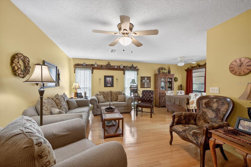 6336 Shane Lane New Port Richey, FL 34653 - Photo 2 of 39