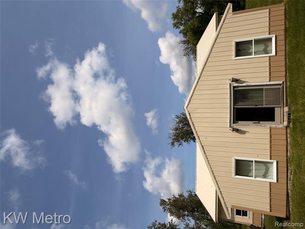 5749 Schultz Road Indian River, MI 49749 - Photo 2 of 24
