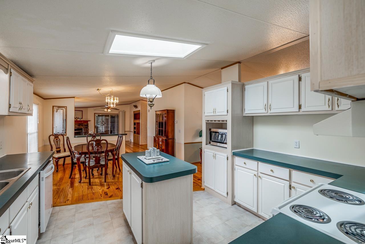 2107 Reedy Fork Road Pelzer, SC 29669 - Photo 18 of 28