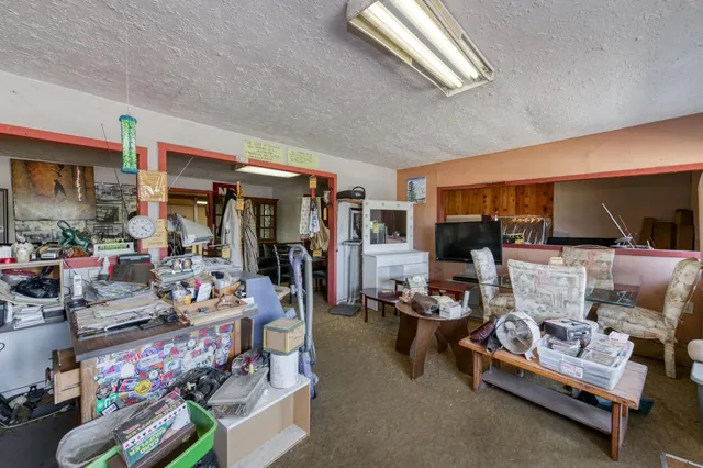 $435,000 | 43125 Road 80, Dinuba, CA 93618