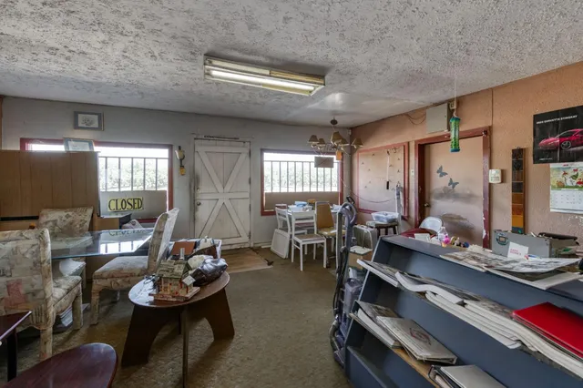 $435,000 | 43125 Road 80, Dinuba, CA 93618