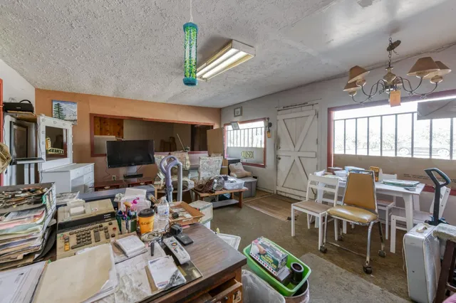 $435,000 | 43125 Road 80, Dinuba, CA 93618