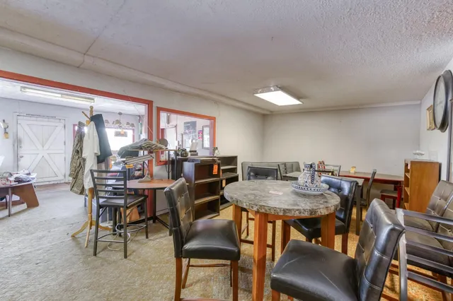 $435,000 | 43125 Road 80, Dinuba, CA 93618