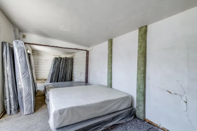 $435,000 | 43125 Road 80, Dinuba, CA 93618