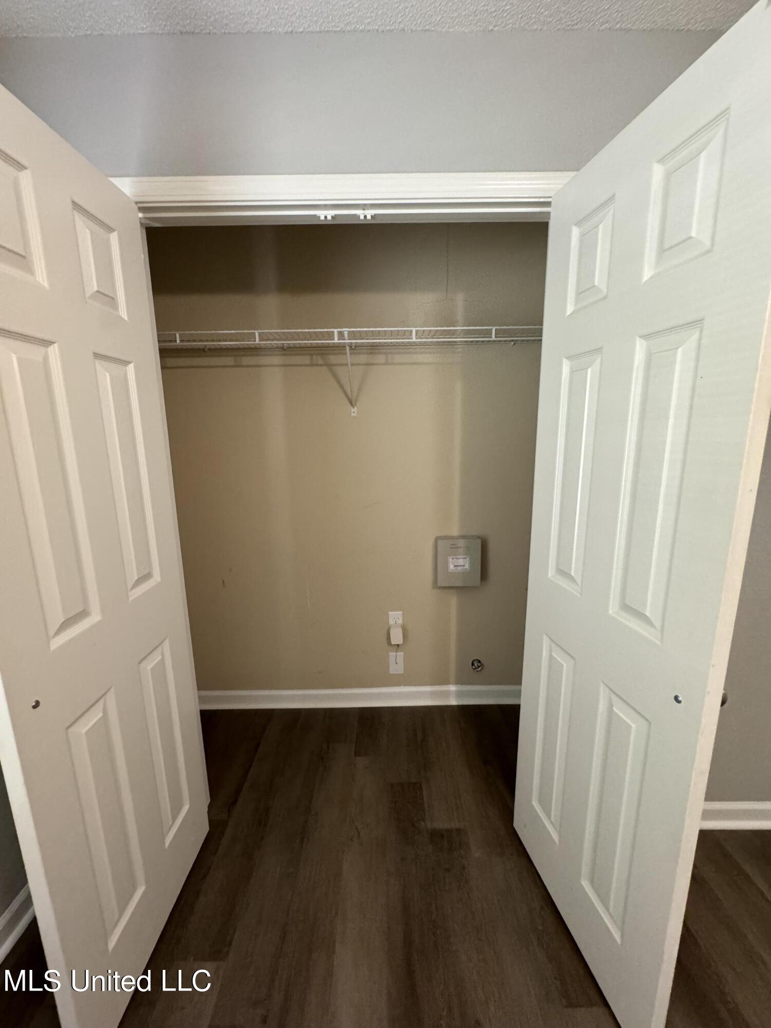 4052 Colton Drive Olive Branch, MS 38654 - Photo 18 of 35 Closet