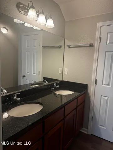 $2,100 | 4052 Colton Drive, Olive Branch, MS 38654